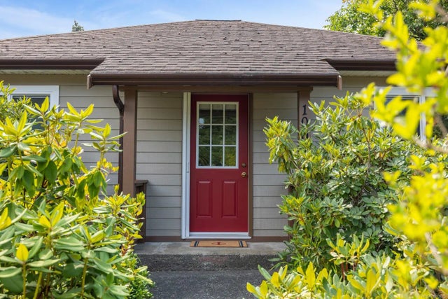 4 of 31 - 1009 Urquhart Ave, Courtenay, BC