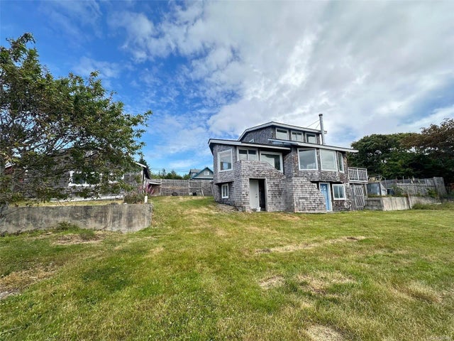 4 of 48 - 90 1st St, Sointula, BC