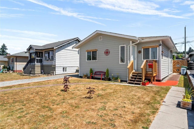 1 of 44 - 3773 14th Ave, Port Alberni, BC