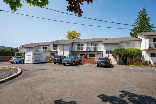 1 of 24 - 1195 Stuart Pl 4, Ladysmith, BC