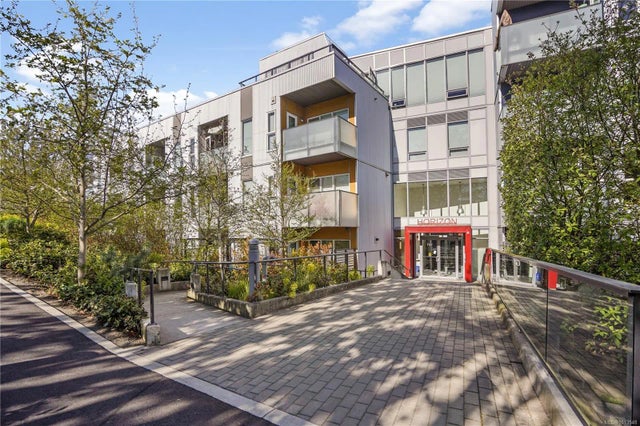 2 of 21 - 767 Tyee Rd 201, Victoria, BC