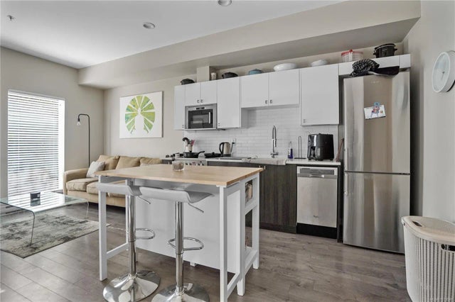 3 of 21 - 767 Tyee Rd 201, Victoria, BC