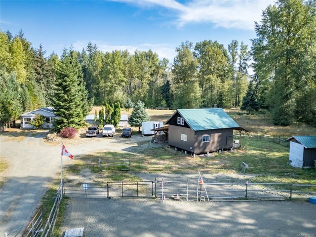 3 of 82 - 7024 Railway Ave, Merville, BC