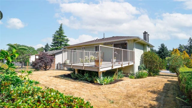 1 of 46 - 615 Vanalman Ave, Saanich, BC