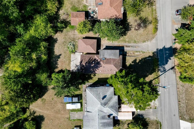 5 of 50 - 735 Violet Ave, Saanich, BC