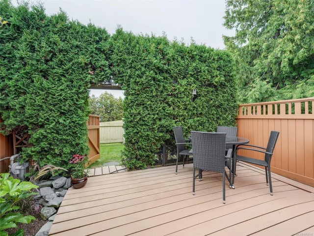 5 of 38 - 2070 Amelia Ave 45, Sidney, BC