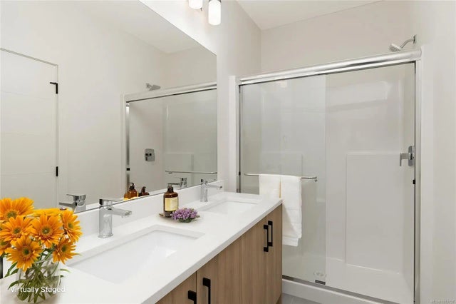 5 of 21 - 2003 West Park Lane, View Royal, BC