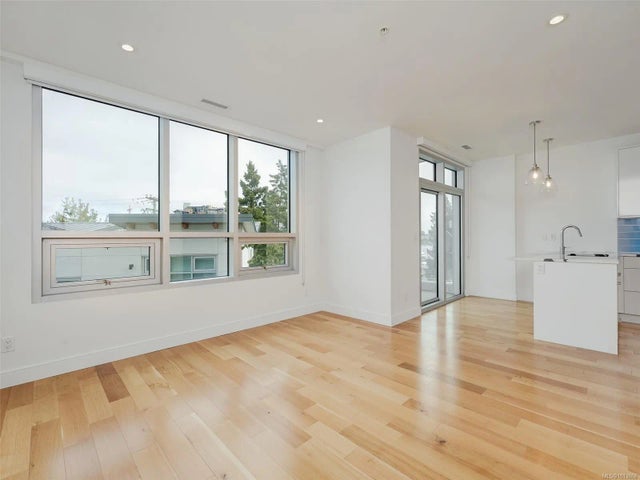 3 of 24 - 916 Lyall St 207, Esquimalt, BC