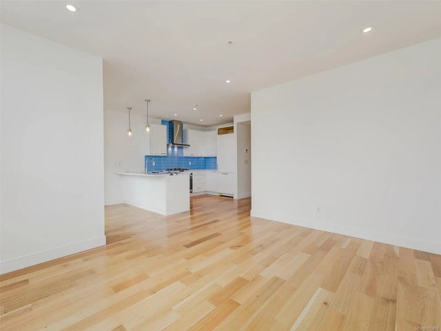 4 of 24 - 916 Lyall St 207, Esquimalt, BC