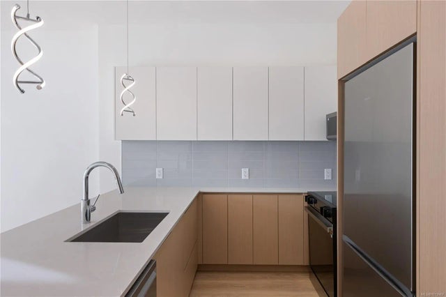 4 of 31 - 2374 Oakville Ave 214, Sidney, BC