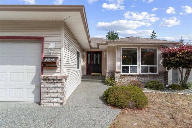 1 of 52 - 5213 Fox Pl, Nanaimo, BC