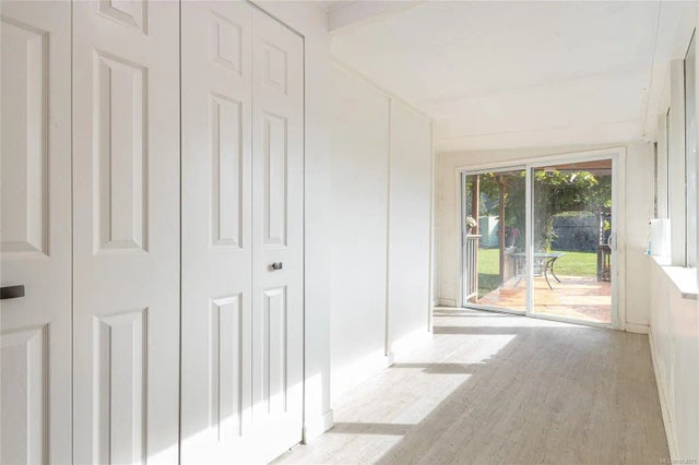 5 of 33 - 988 Latoria Rd, Langford, BC