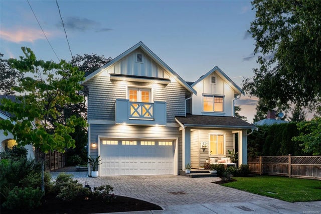 1 of 42 - 1524 Davie St, Victoria, BC