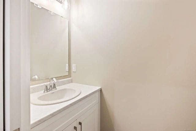 5 of 30 - 157 Elk Rd, Lake Cowichan, BC