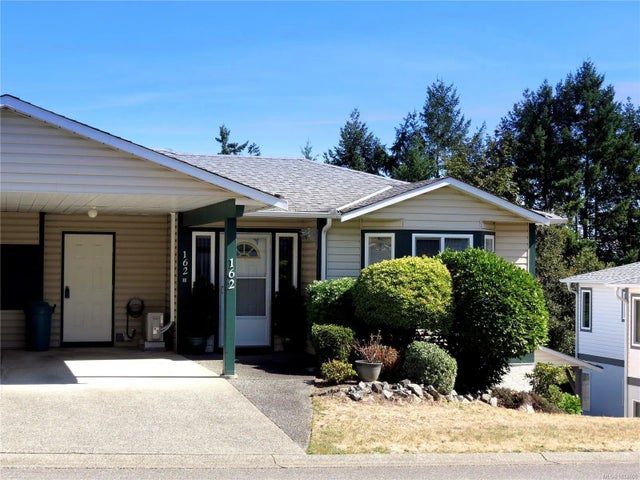 1 of 41 - 162 Bowlsby St, Nanaimo, BC