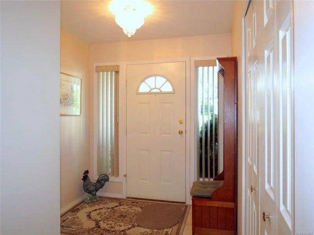 4 of 41 - 162 Bowlsby St, Nanaimo, BC