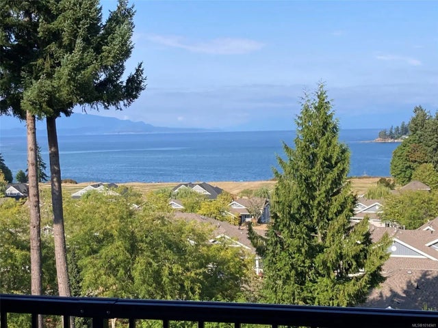 1 of 40 - 1325 Cape Cod Dr 402, Parksville, BC
