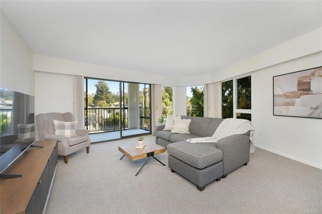 3 of 48 - 1170 Rockland Ave 301, Victoria, BC