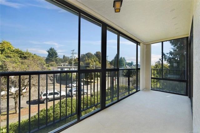 5 of 48 - 1170 Rockland Ave 301, Victoria, BC