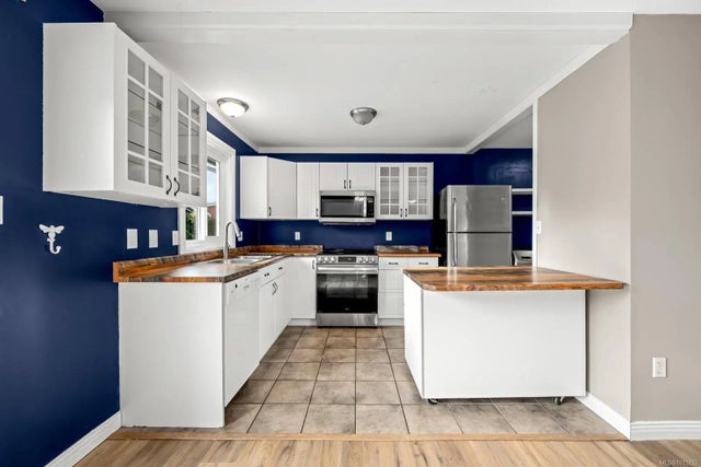 5 of 38 - 2391 Tull Ave, Courtenay, BC