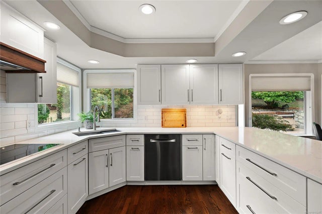 3 of 48 - 8650 Richland Pl, North Saanich, BC