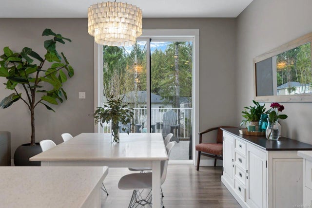 2 of 73 - 370 Cordan St, Nanaimo, BC