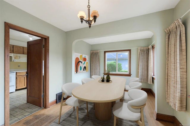 5 of 32 - 501 Lampson St, Esquimalt, BC