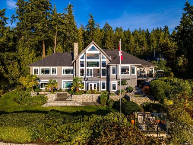 4 of 73 - 8338 West Saanich Rd, Central Saanich, BC