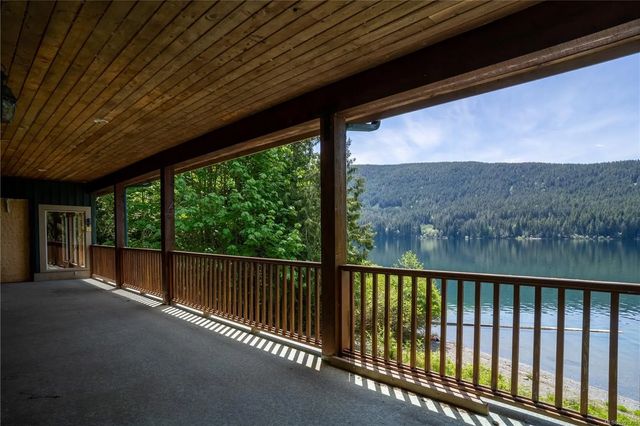 4 of 34 - 9878 Swordfern Way, Youbou, BC