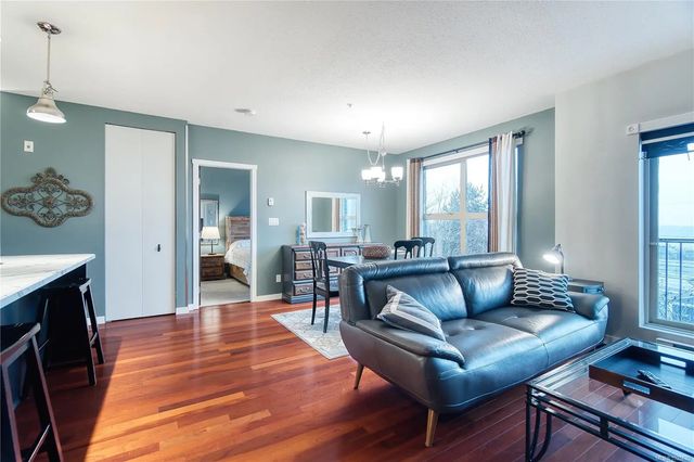 2 of 32 - 555 Franklyn St 302, Nanaimo, BC