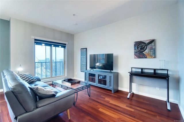 4 of 32 - 555 Franklyn St 302, Nanaimo, BC