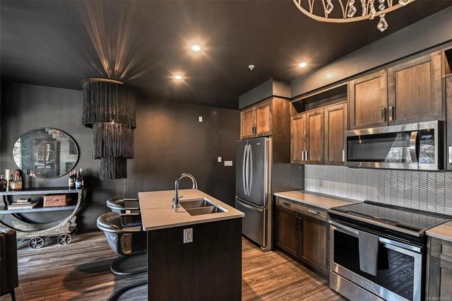 5 of 25 - 91 Chapel St 302, Nanaimo, BC