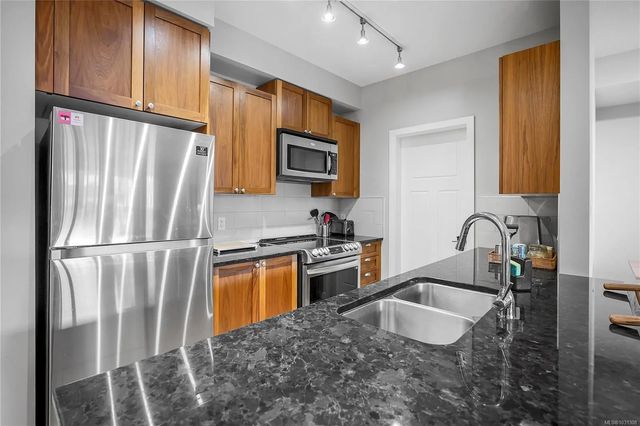 3 of 54 - 99 Chapel St 315, Nanaimo, BC