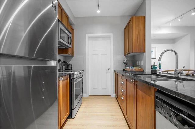 5 of 54 - 99 Chapel St 315, Nanaimo, BC