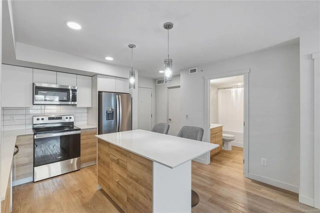 2 of 26 - 4820 Cedar Ridge Pl 304, Nanaimo, BC