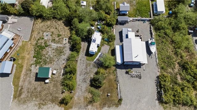 3 of 9 - 1130 Fourth Ave, Ucluelet, BC