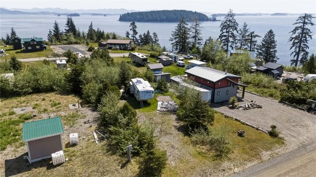 4 of 9 - 1130 Fourth Ave, Ucluelet, BC
