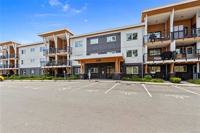 2 of 32 - 4810 Cedar Ridge Pl 109, Nanaimo, BC