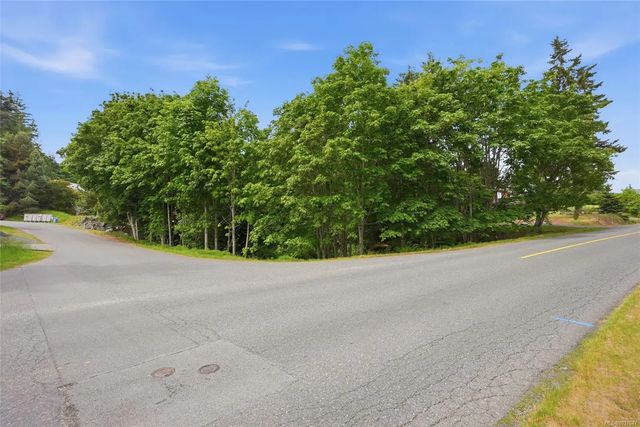 2 of 16 - Lot 47 Dolphin Dr, Nanoose Bay, BC