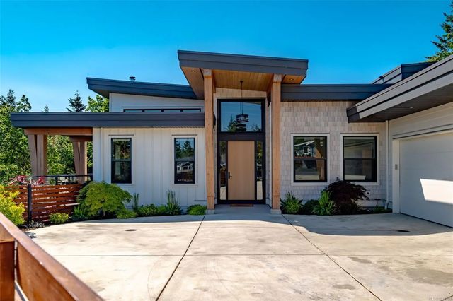 3 of 79 - 3426 Bromley Pl, Nanoose Bay, BC