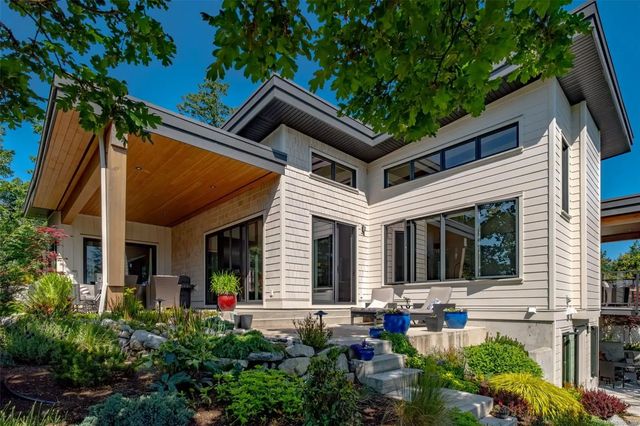 5 of 79 - 3426 Bromley Pl, Nanoose Bay, BC
