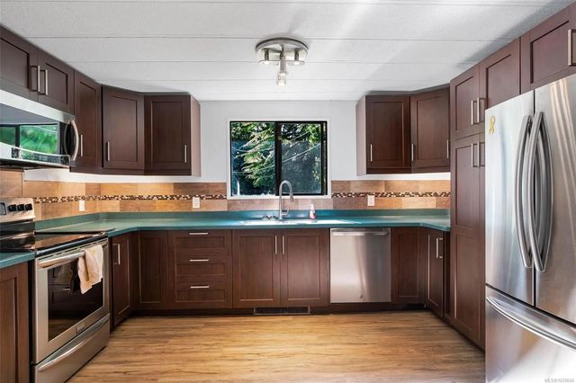 2 of 35 - 1105 Bourban Rd, Mill Bay, BC