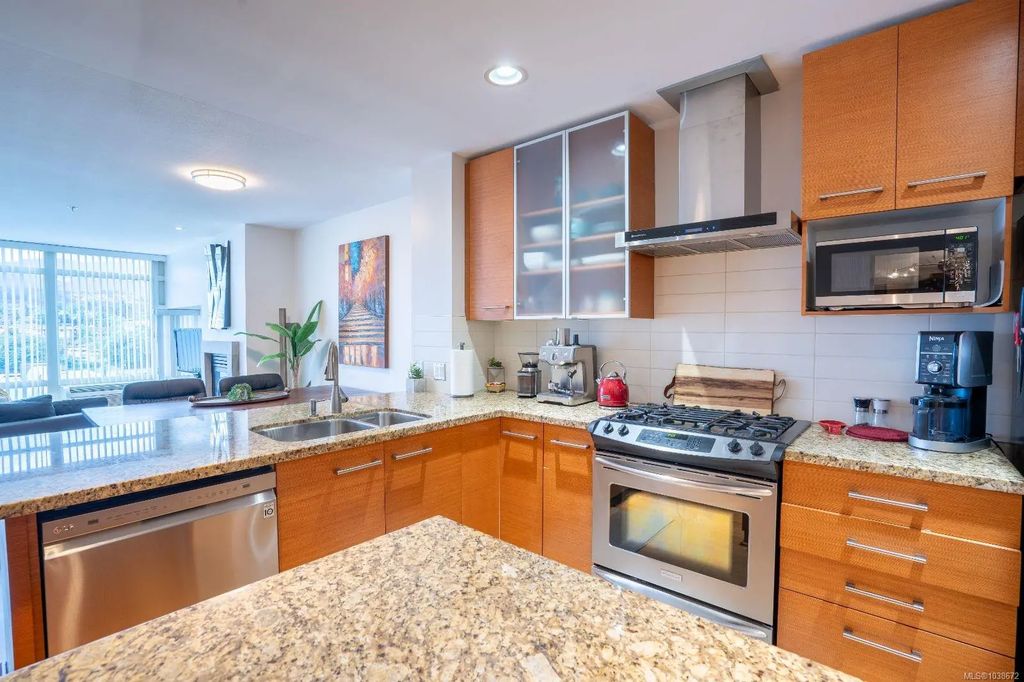 38 Front St 504, Nanaimo