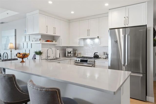 5 of 46 - 3529 Dolphin Dr 502, Nanoose Bay, BC