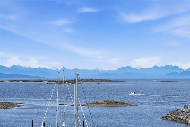 5 of 51 - 3555 Outrigger Rd 405, Nanoose Bay, BC