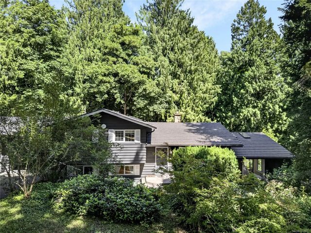 4 of 54 - 110 Scarff Lane, Salt Spring, BC