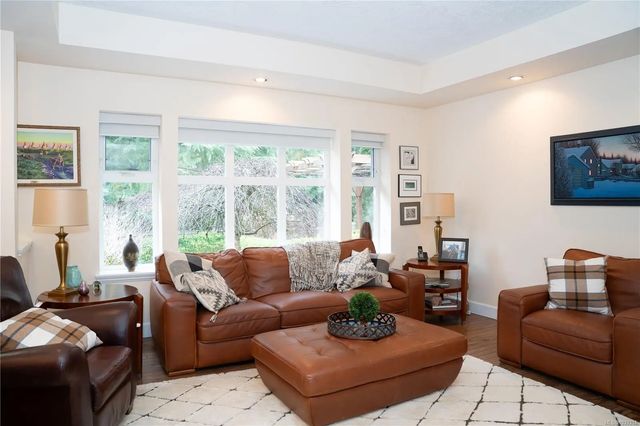5 of 46 - 2514 Kinnoull Cres, Mill Bay, BC