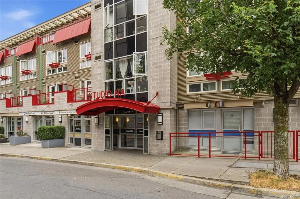 99 Chapel St 411, Nanaimo