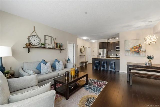 5 of 42 - 99 Chapel St 411, Nanaimo, BC