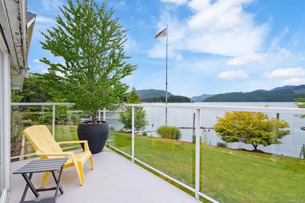 8500 Maple Ridge Rd, Youbou